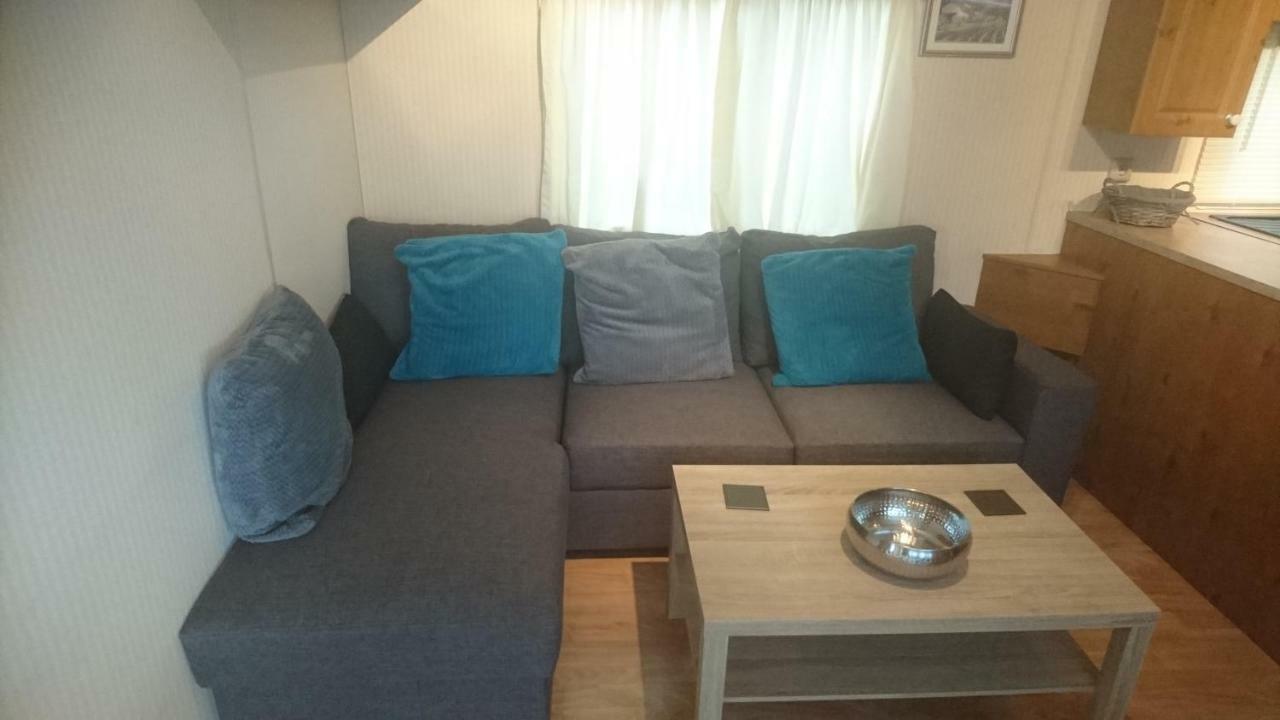 Mobile Home In Frejus, South Of France Eksteriør bilde