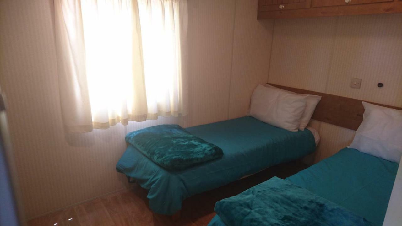 Mobile Home In Frejus, South Of France Eksteriør bilde